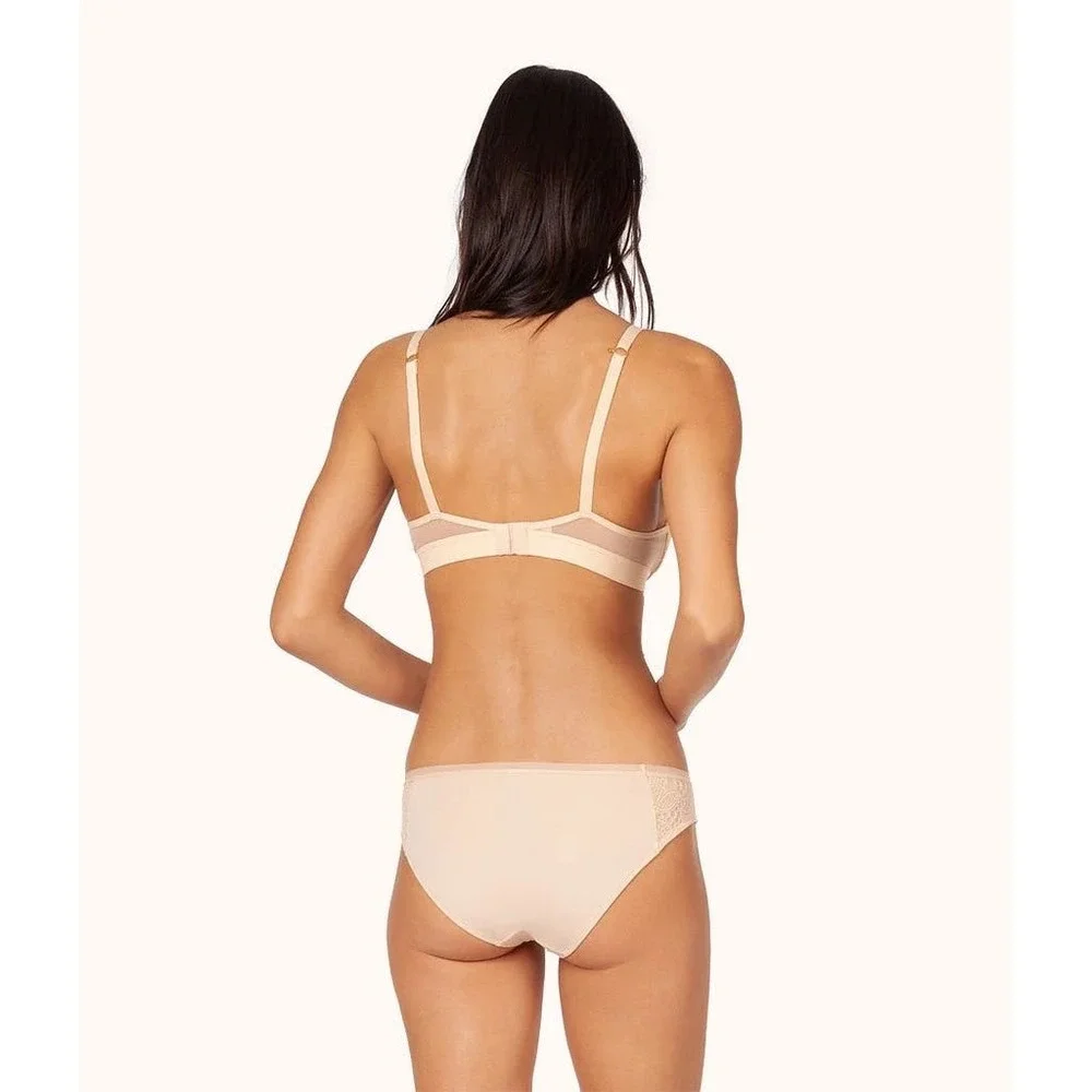 NWT Lively The Lace No-Wire Push-Up Bra in Toasted Almond Size 38D Nude Wireless